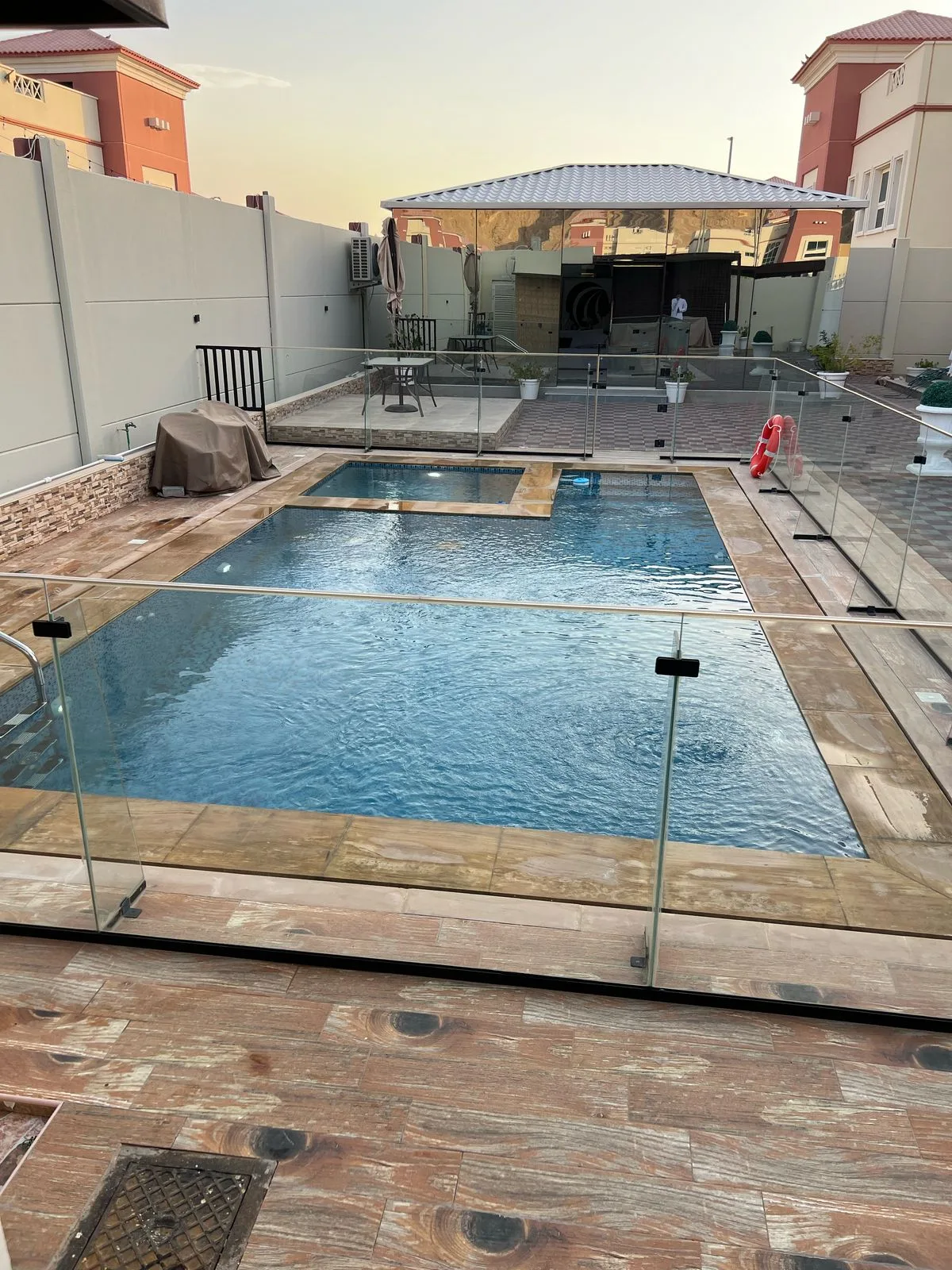 بناء مسابح في الفجيرة 0557261191